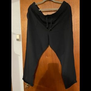 Black front tie pants with 2 side pockets